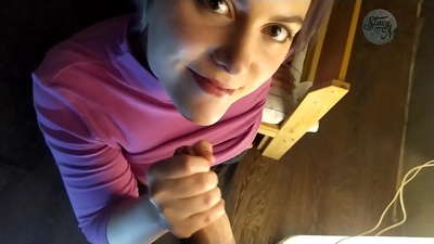 Yakajairika yekuRussia pamba porn ine dick plot uye yakanaka yakadzika gulp